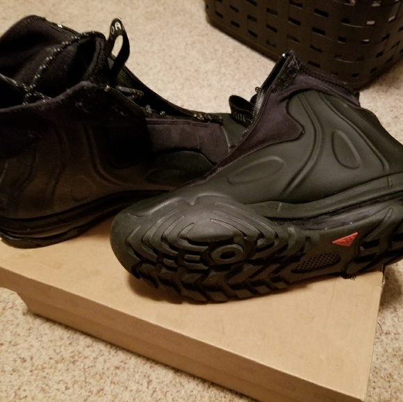 nike foamposite boots black